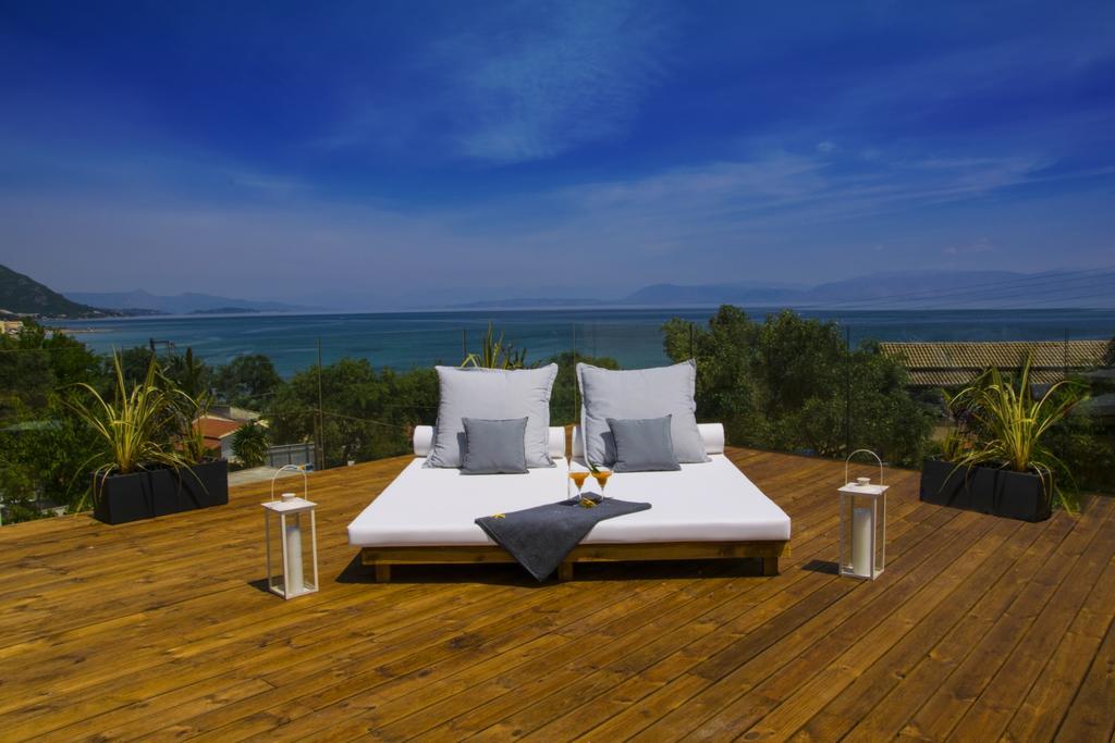 Ionian Eye Design Studios & Spa Meszongí Kültér fotó