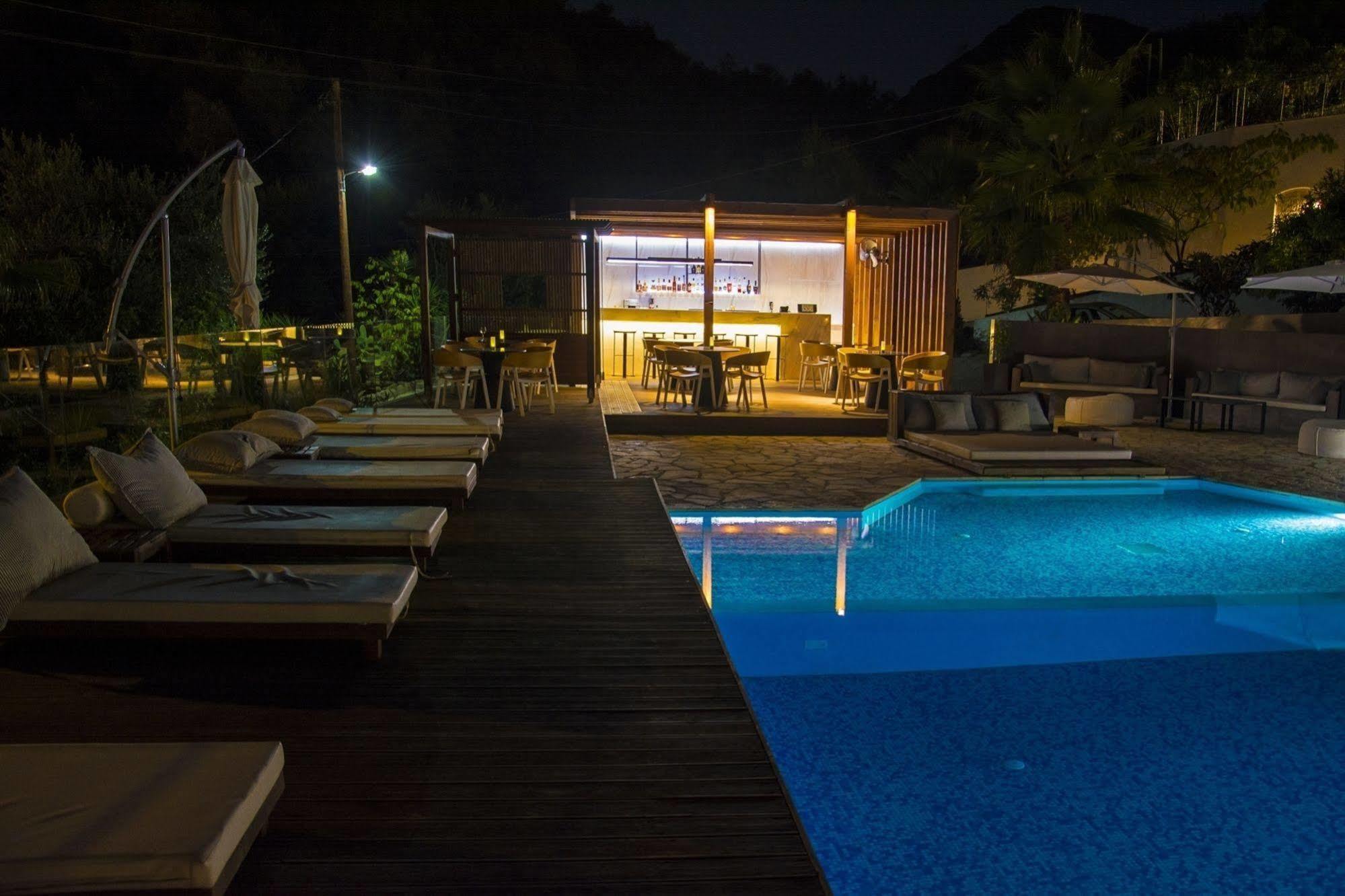 Ionian Eye Design Studios & Spa Meszongí Kültér fotó