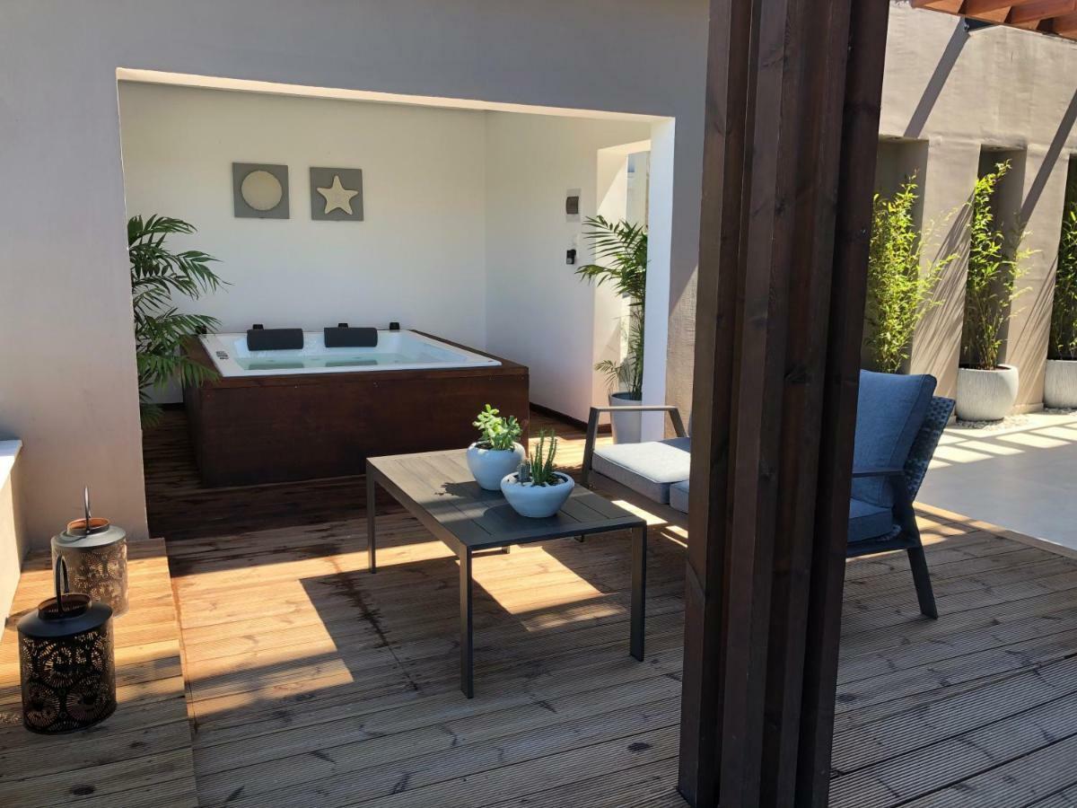 Ionian Eye Design Studios & Spa Meszongí Kültér fotó
